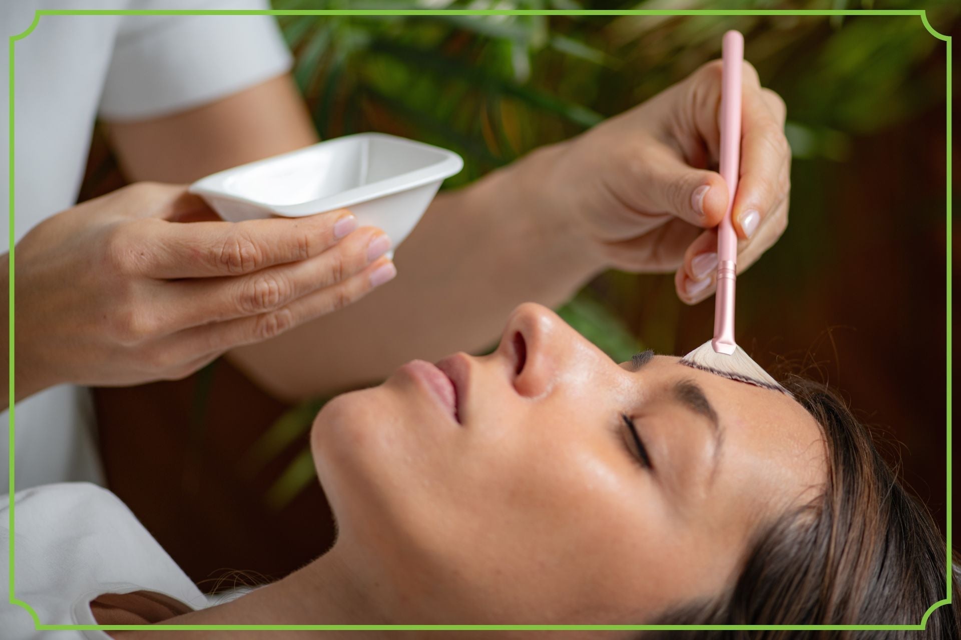 Kwasy AHA – jak działają na skórę i kiedy warto je stosować? obrazek wyróżniający