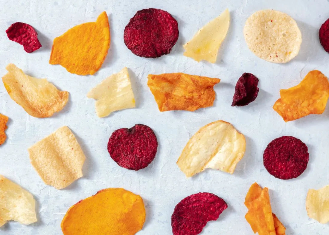 przepis na chipsy warzywne z dipem awokado - zdjęcie poglądowe