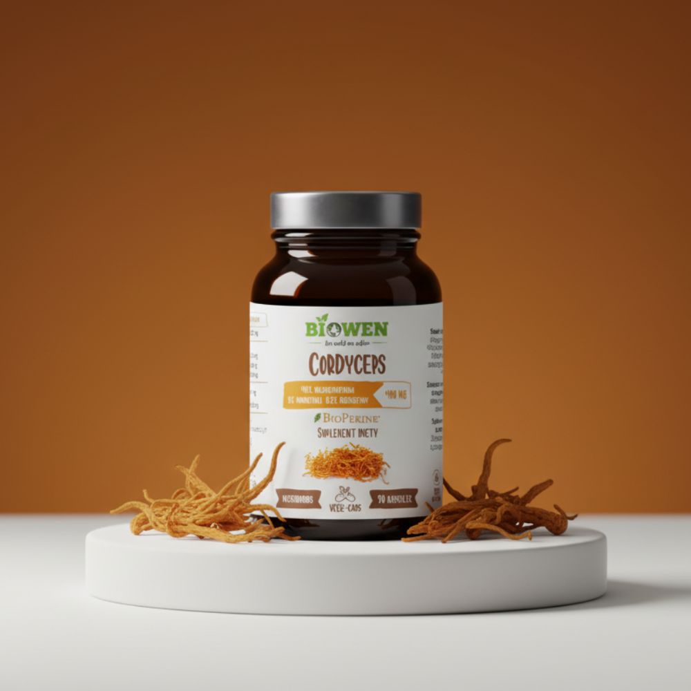 Kordyceps Chiński Biowen 90 kapsułek w brązowym słoiczku na białej podstawce