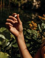 NAC Biowen - kapsułka w dłoni