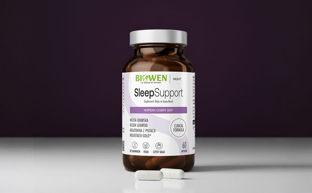 Sleep Support Biowen 60 kapsułek stojąca obok dwóch białych kapsułek