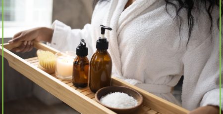 Aromatyczna kąpiel, jak zrobić domowe spa? - obrazek wyróżniający