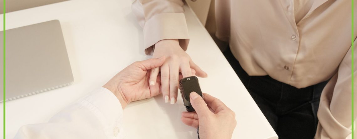 Jak mierzyć saturację i co oznacza niski poziom tlenu we krwi? - obrazek wyróżniający